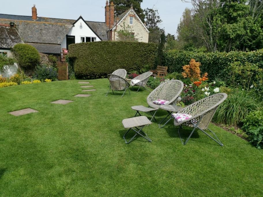 Steps Farmhouse B&B Minehead Esterno foto
